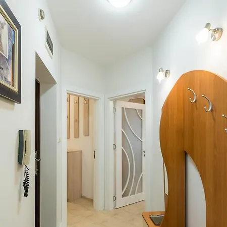 Bright And Relaxing Flat Near Sevastopol Апартаменты