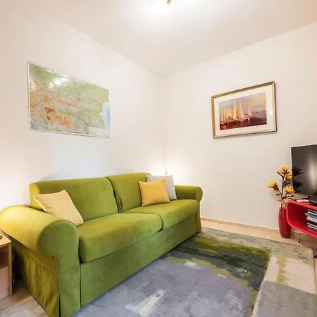 Bright And Relaxing Flat Near Sevastopol Апартаменты *