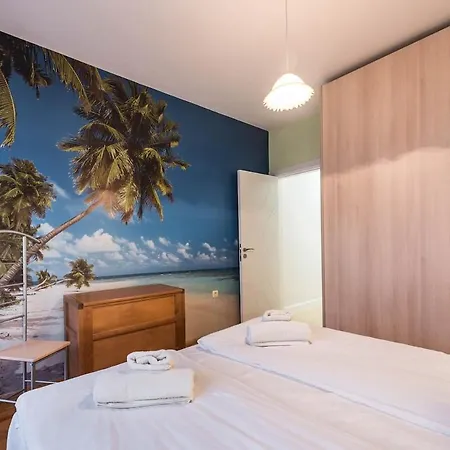 Bright And Relaxing Flat Near Sevastopol Апартаменты