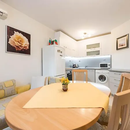 Bright And Relaxing Flat Near Sevastopol Апартаменты Варна