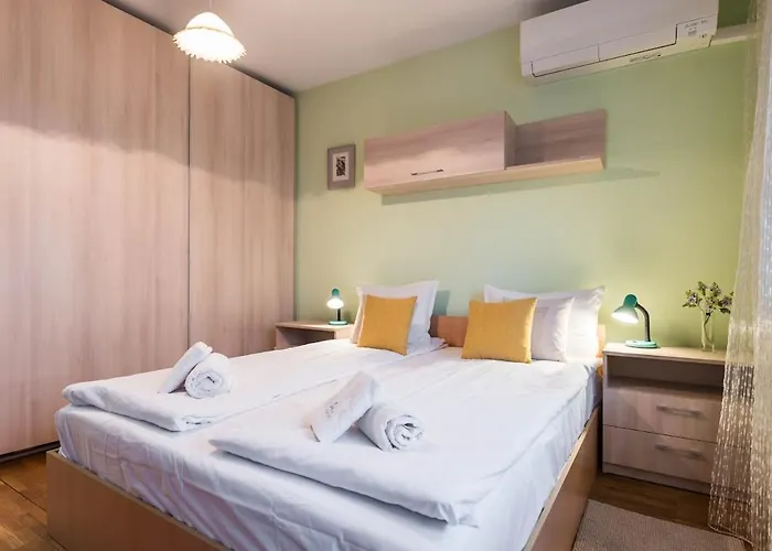 Calm Space In Center Apartamento Varna